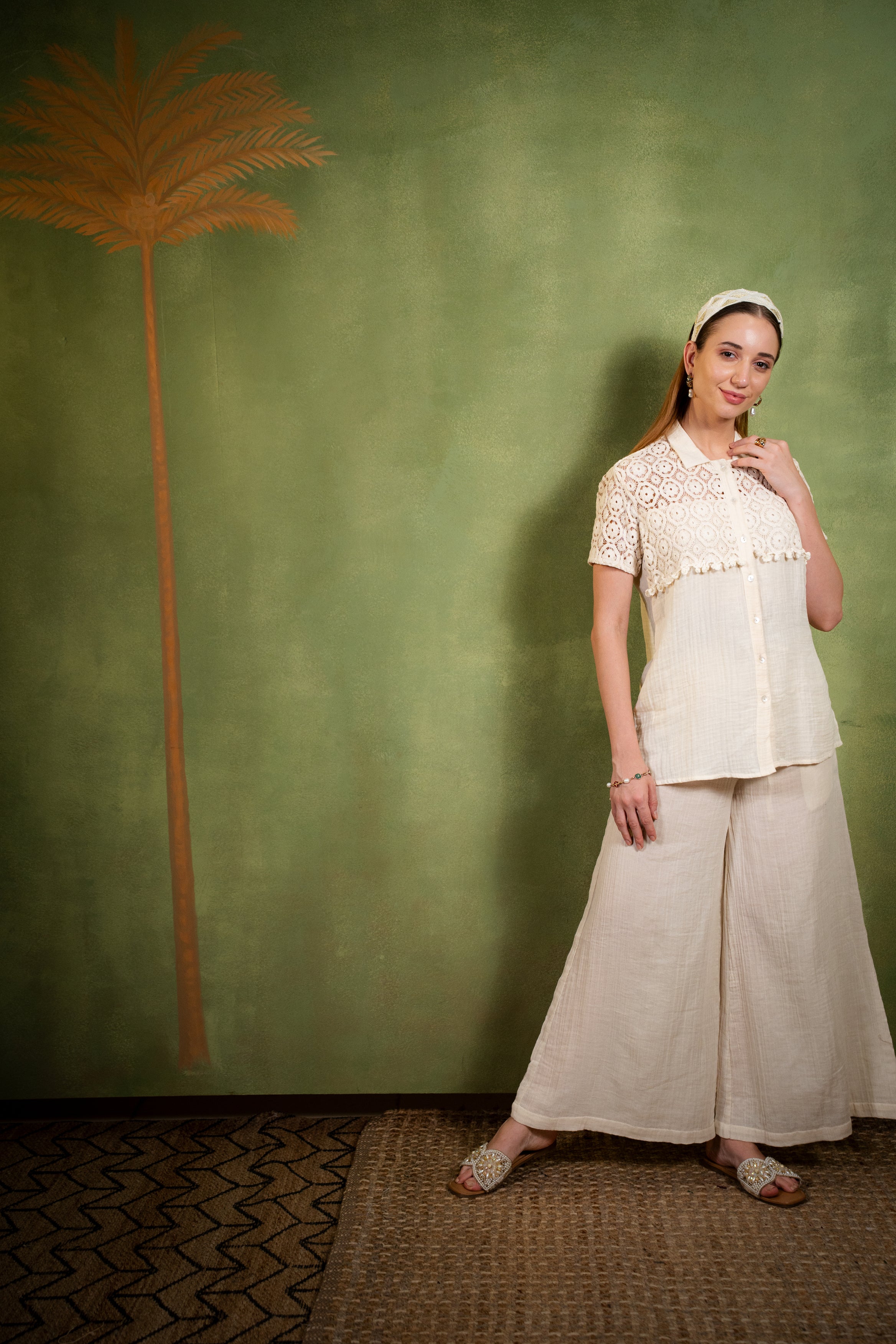 Ivory Whisper Set