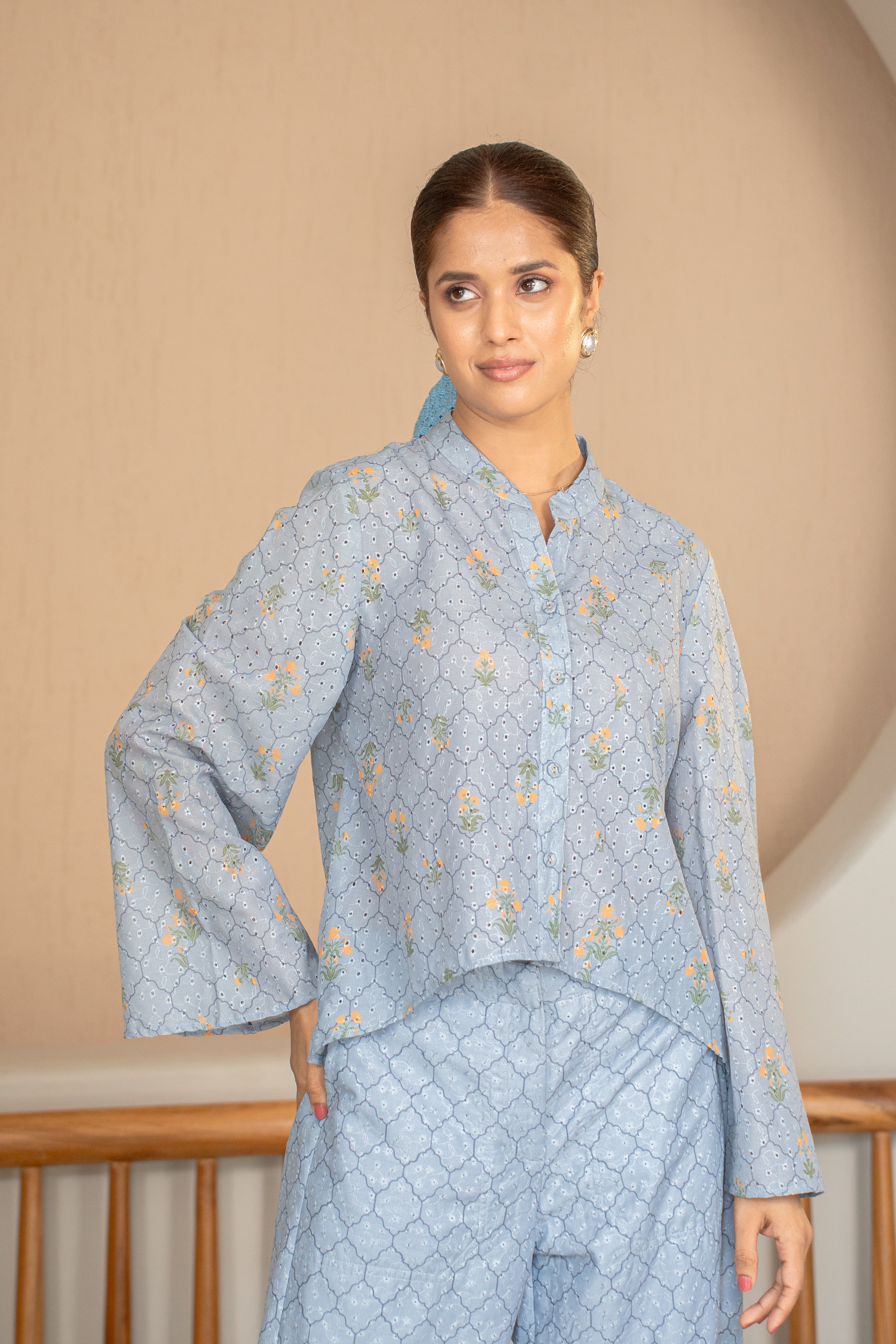 Soft Pastel Tone (Light Blue)
